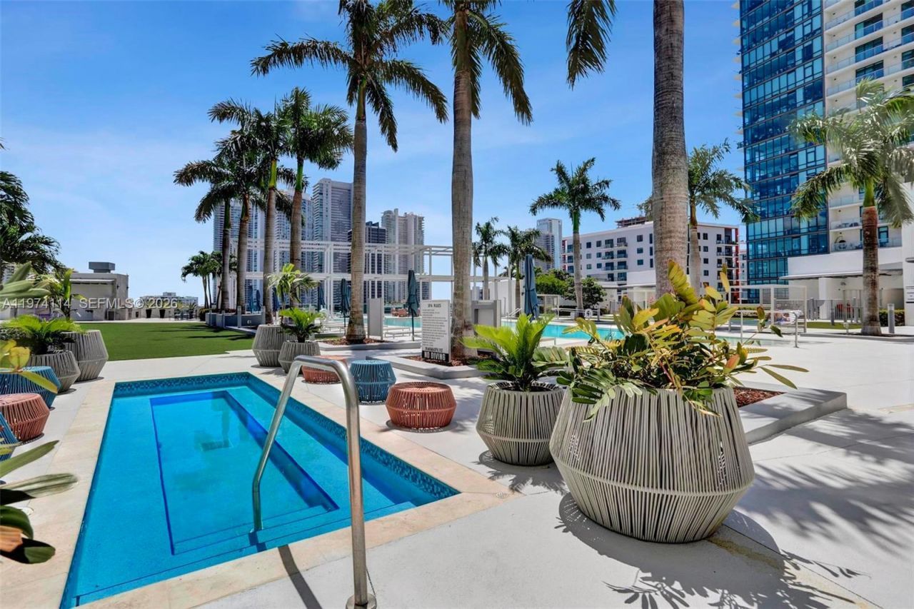 3301 NE 1st Ave, Unit L0302, Miami, FL 33137 Photo