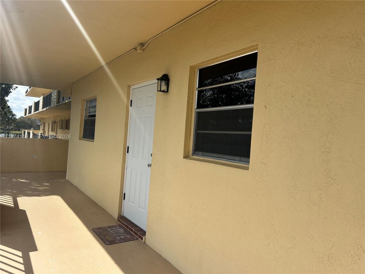 301 Cambridge Rd , Unit 211, Hollywood, FL 33024 Photo