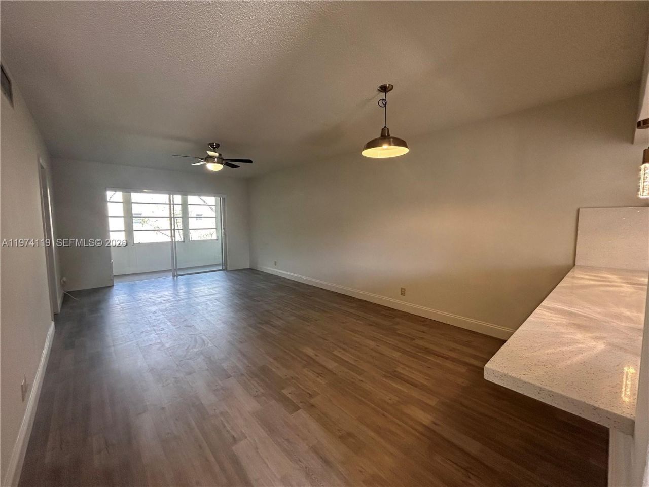 301 Cambridge Rd , Unit 211, Hollywood, FL 33024 Photo