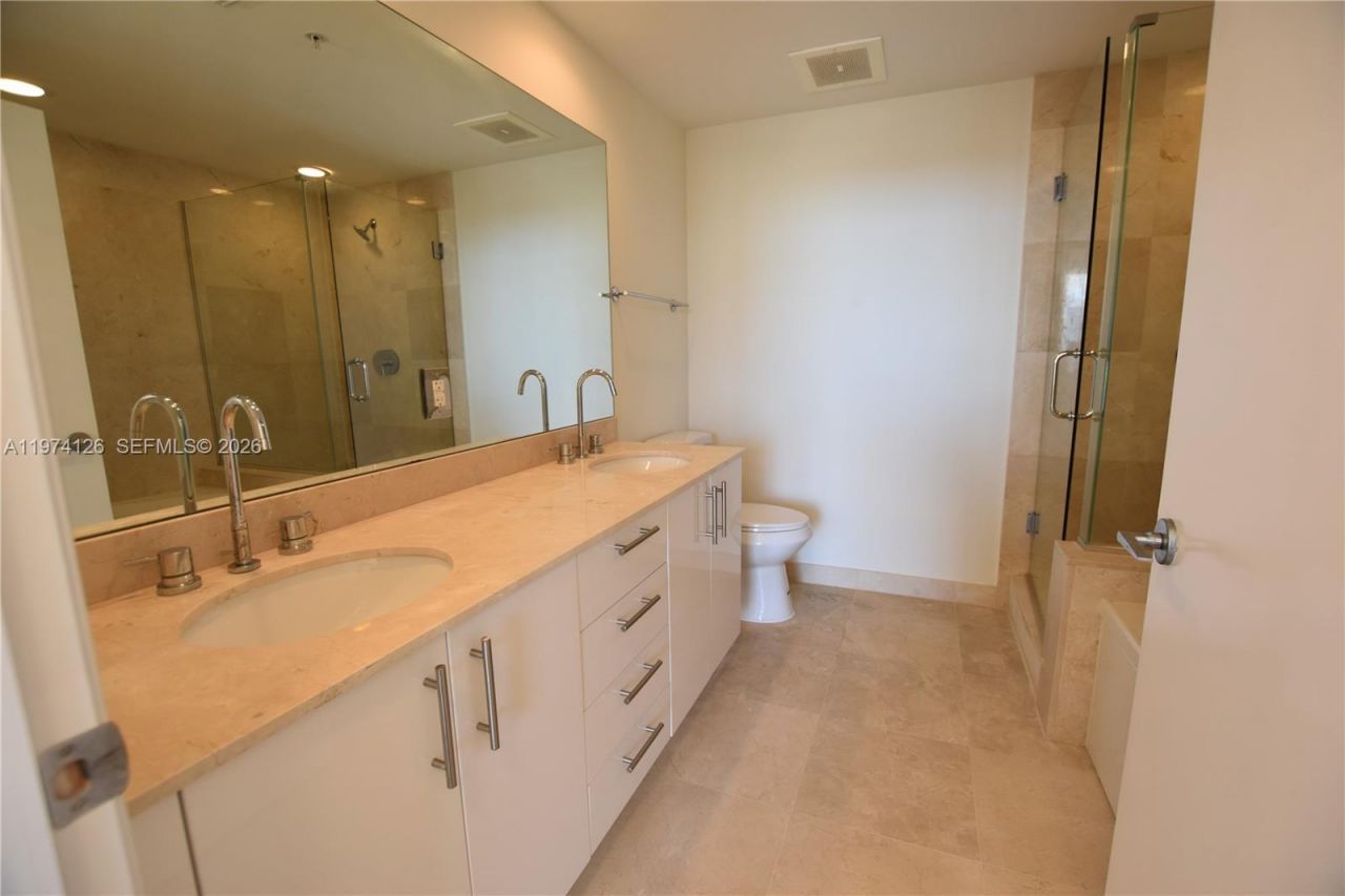 550 Okeechobee Blvd , Unit 1417, West Palm Beach, FL 33401 Photo