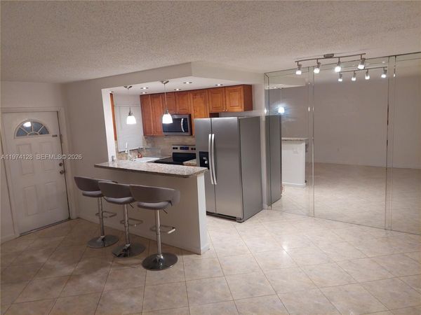 714 NE 10th St , Unit 103, Hallandale Beach, FL 33009