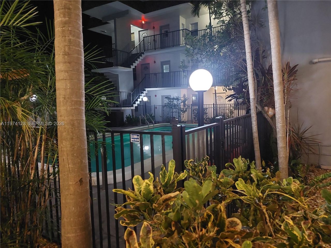 714 NE 10th St, Unit 103, Hallandale Beach, FL 33009 Photo