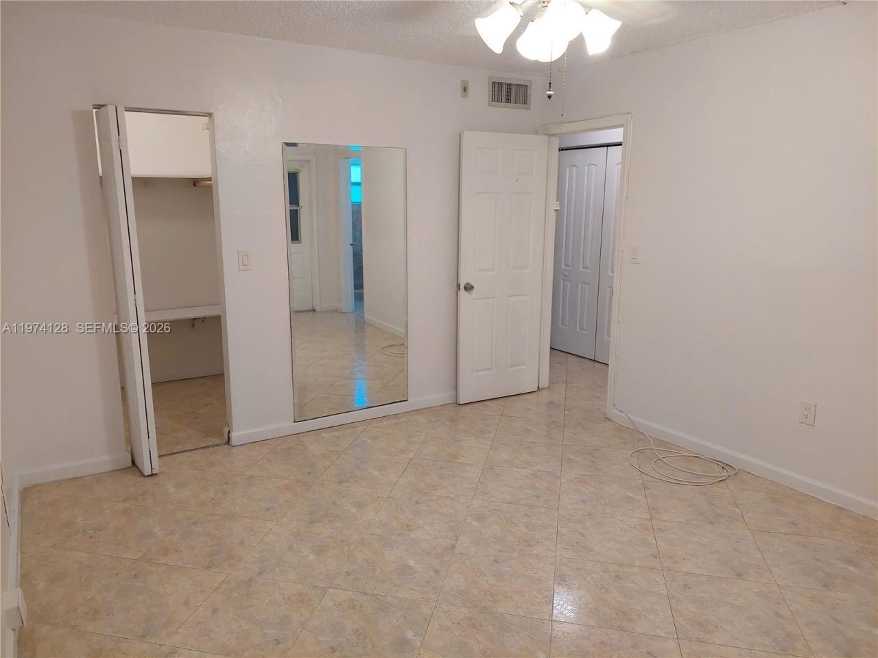 714 NE 10th St, Unit 103, Hallandale Beach, FL 33009 Photo