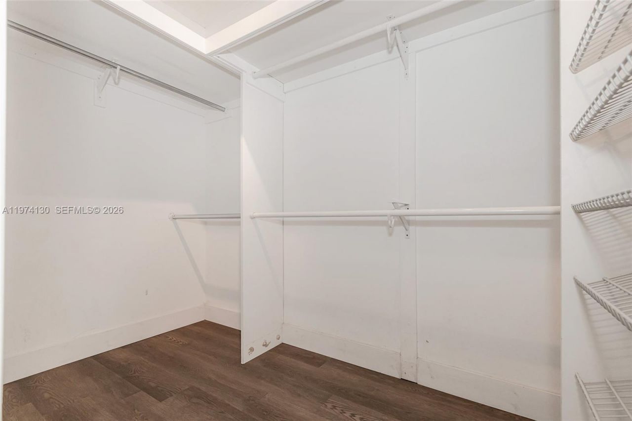 9725 NW 52nd St , Unit 213, Doral, FL 33178 Photo