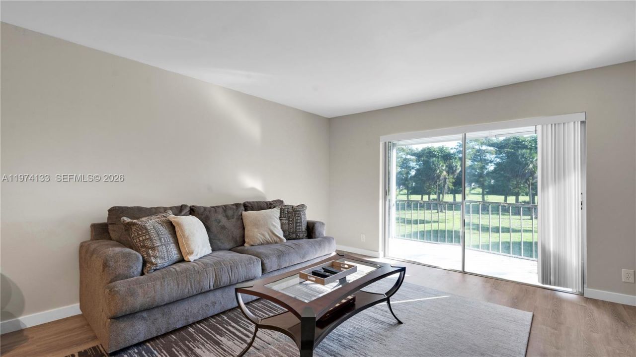 6301 N Falls Cir Dr, Unit 206, Lauderhill, FL 33319 Photo