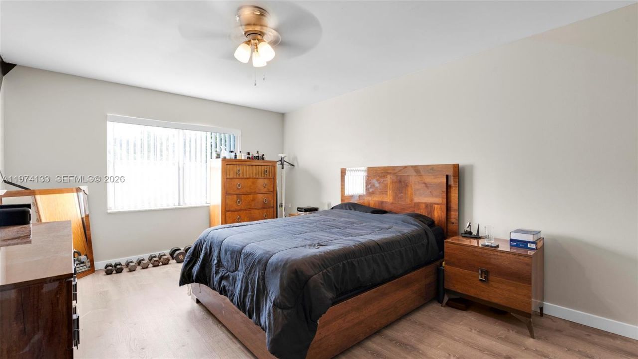 6301 N Falls Cir Dr, Unit 206, Lauderhill, FL 33319 Photo