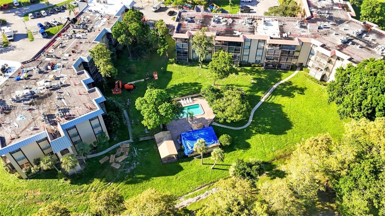 6301 N Falls Cir Dr, Unit 206, Lauderhill, FL 33319 Photo