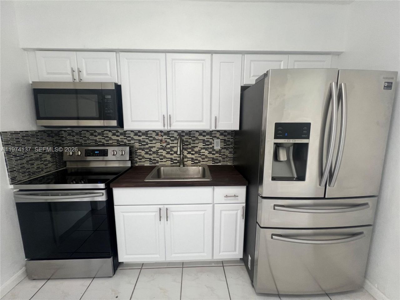 5829 NW 37th St , Unit 1, Virginia Gardens, FL 33166 Photo