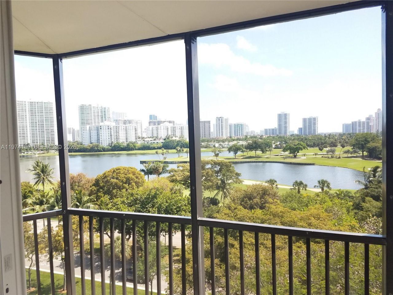3475 N Country Club Dr , Unit 805, Aventura, FL 33180 Photo
