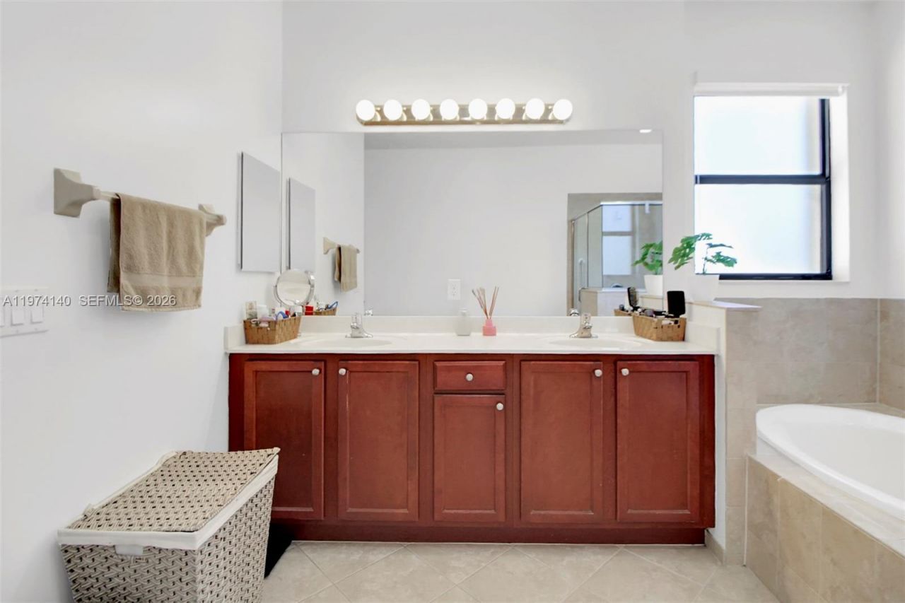 22917 SW 105th Ave , Cutler Bay, FL 33190 Photo