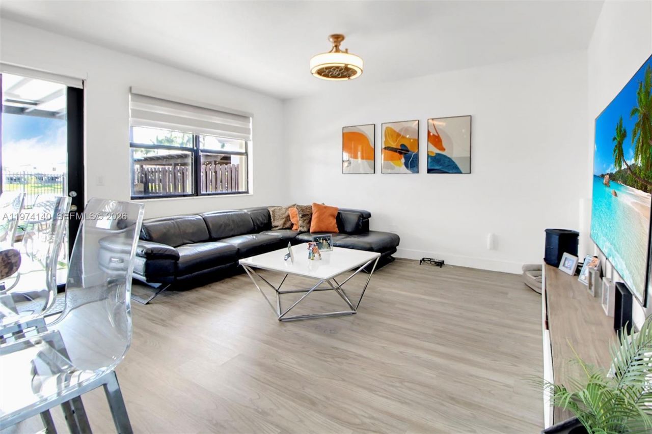 22917 SW 105th Ave , Cutler Bay, FL 33190 Photo