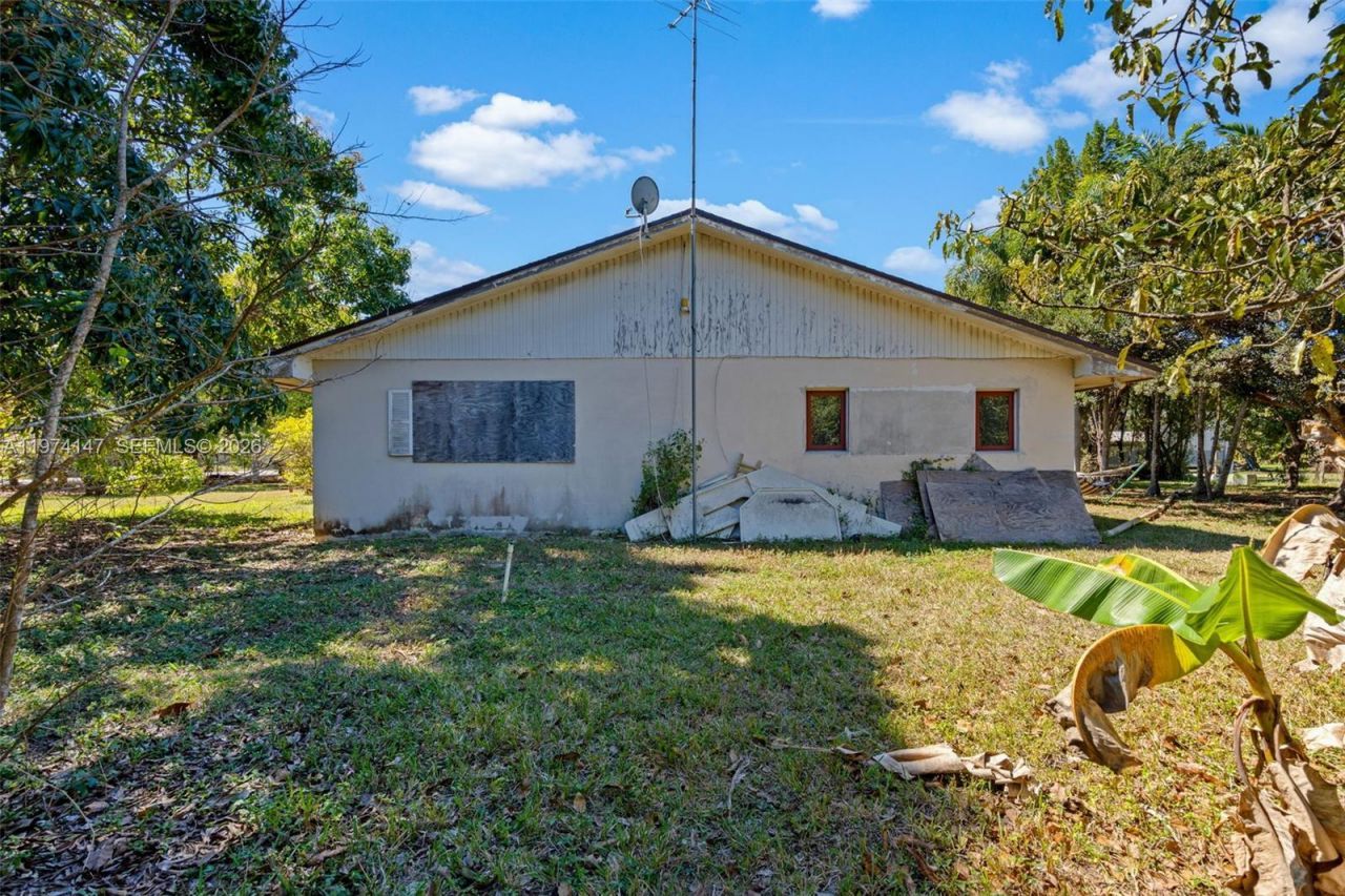 19401 SW 264th St, Homestead, FL 33031 Photo