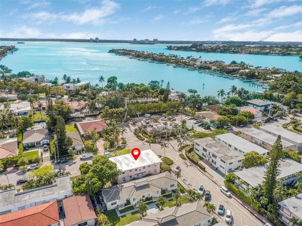 8031 Hawthorne Ave , Miami Beach, FL 33141