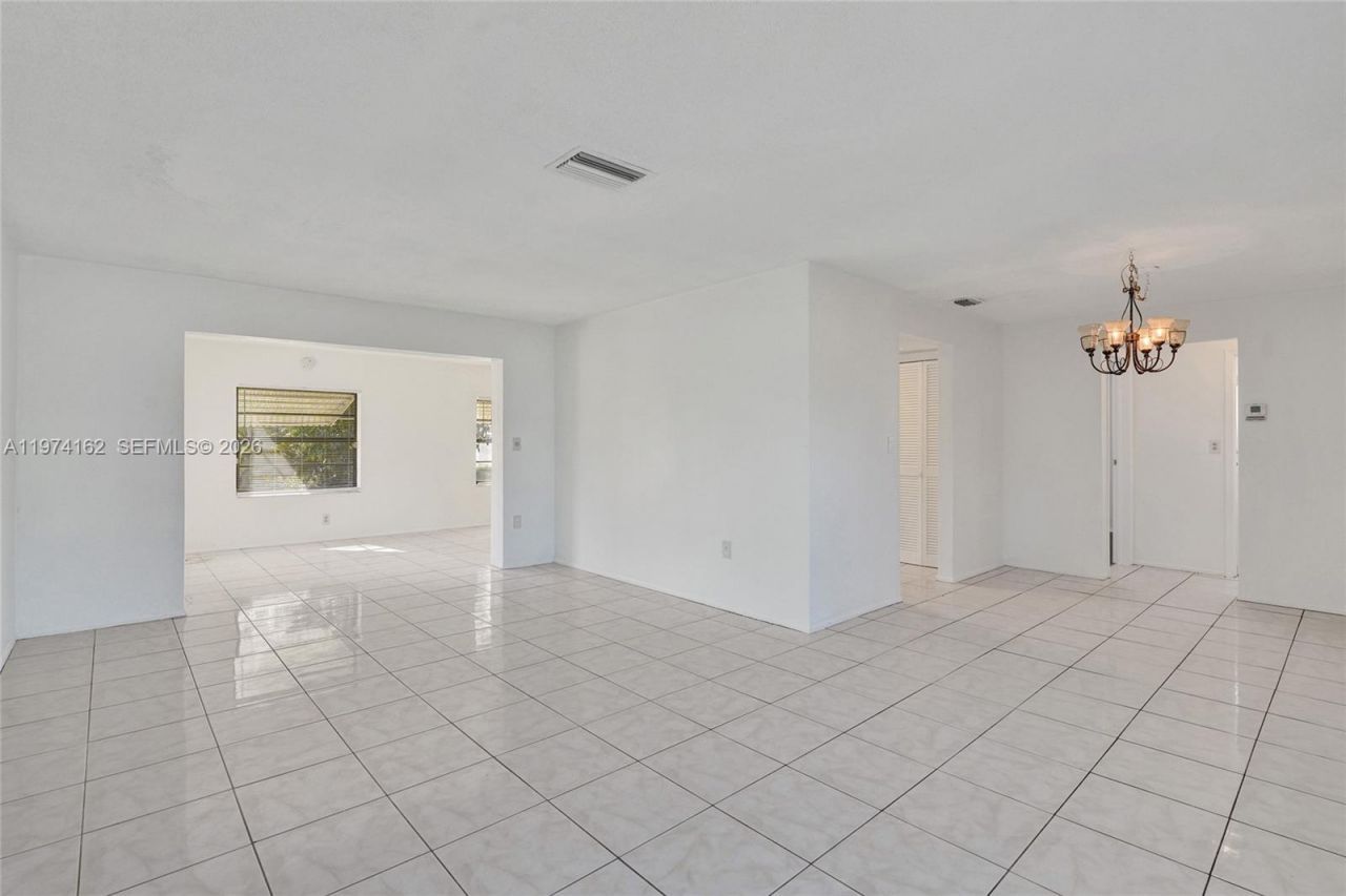 2161 NW 73rd Ave, Sunrise, FL 33313 Photo