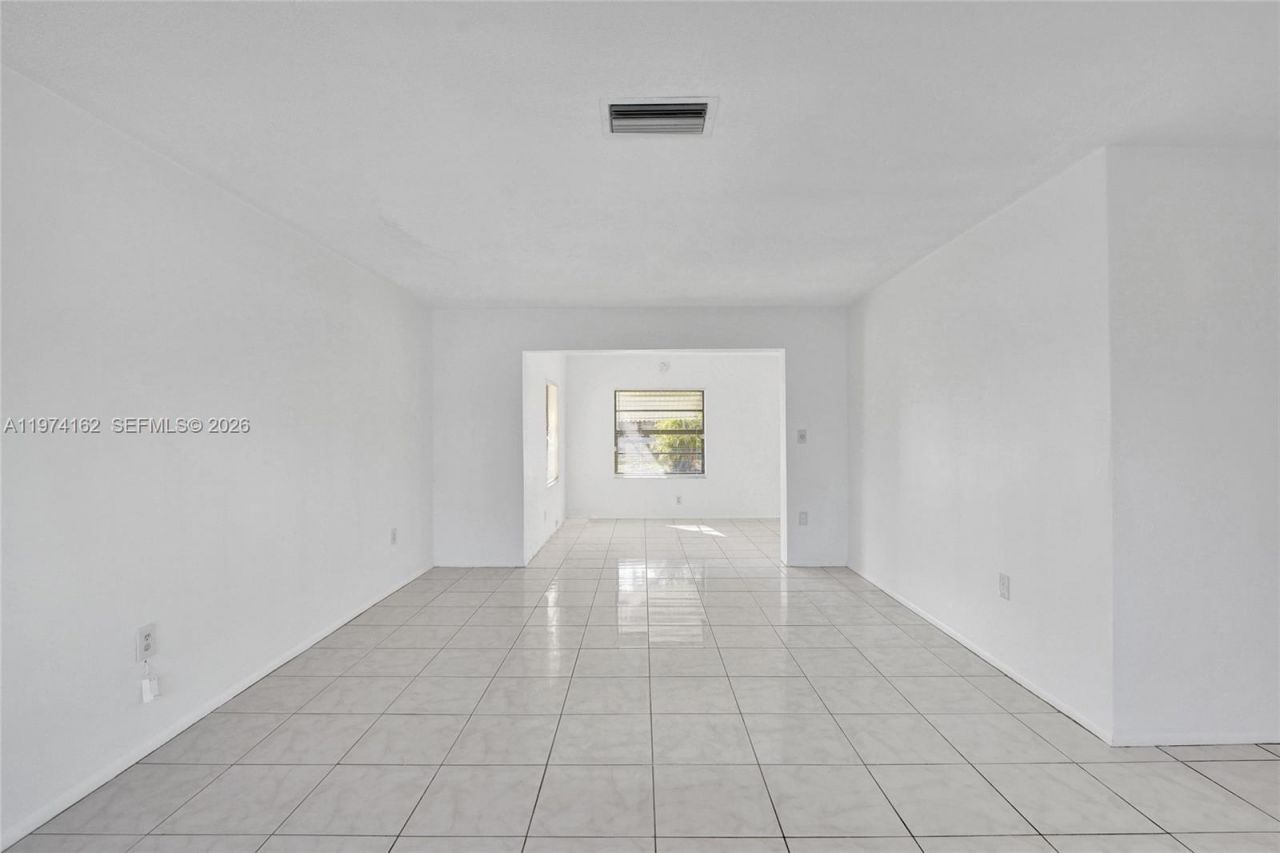 2161 NW 73rd Ave, Sunrise, FL 33313 Photo