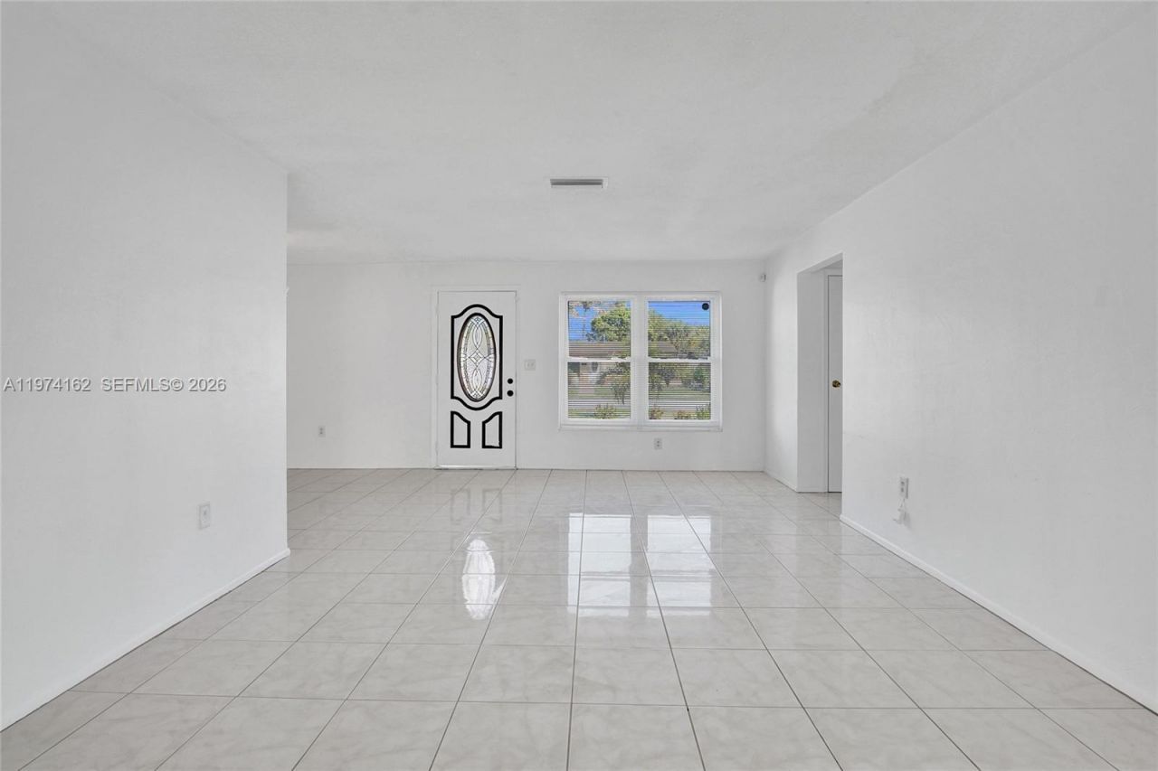 2161 NW 73rd Ave, Sunrise, FL 33313 Photo