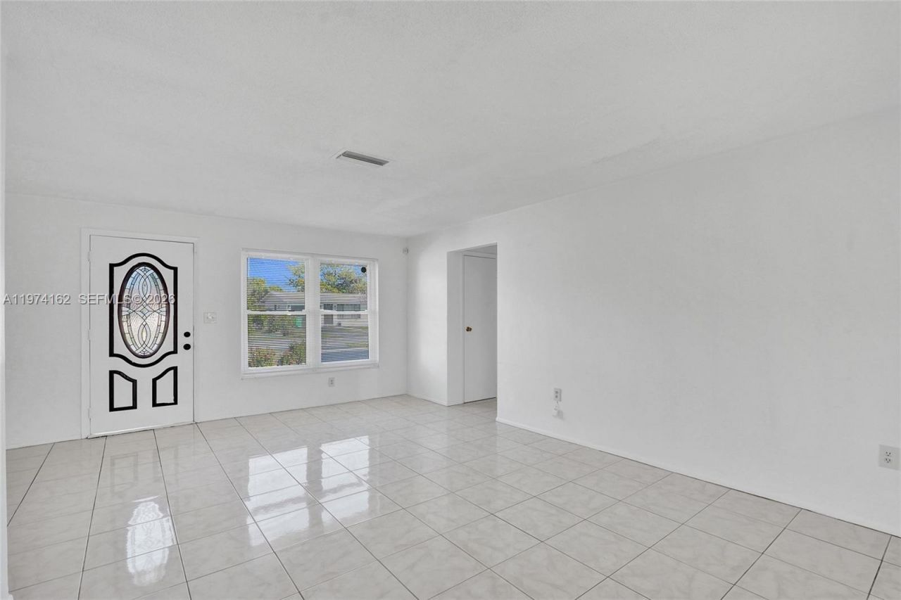 2161 NW 73rd Ave, Sunrise, FL 33313 Photo