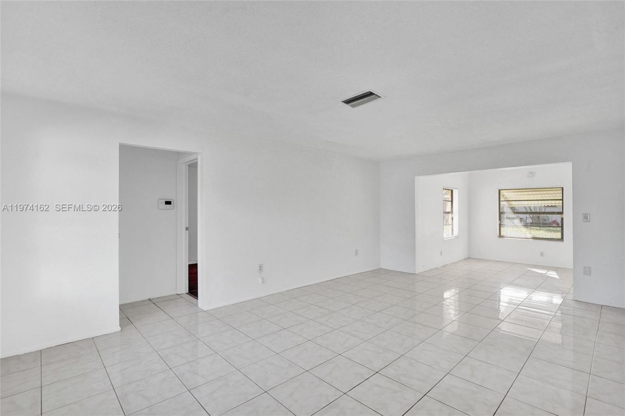 2161 NW 73rd Ave, Sunrise, FL 33313 Photo