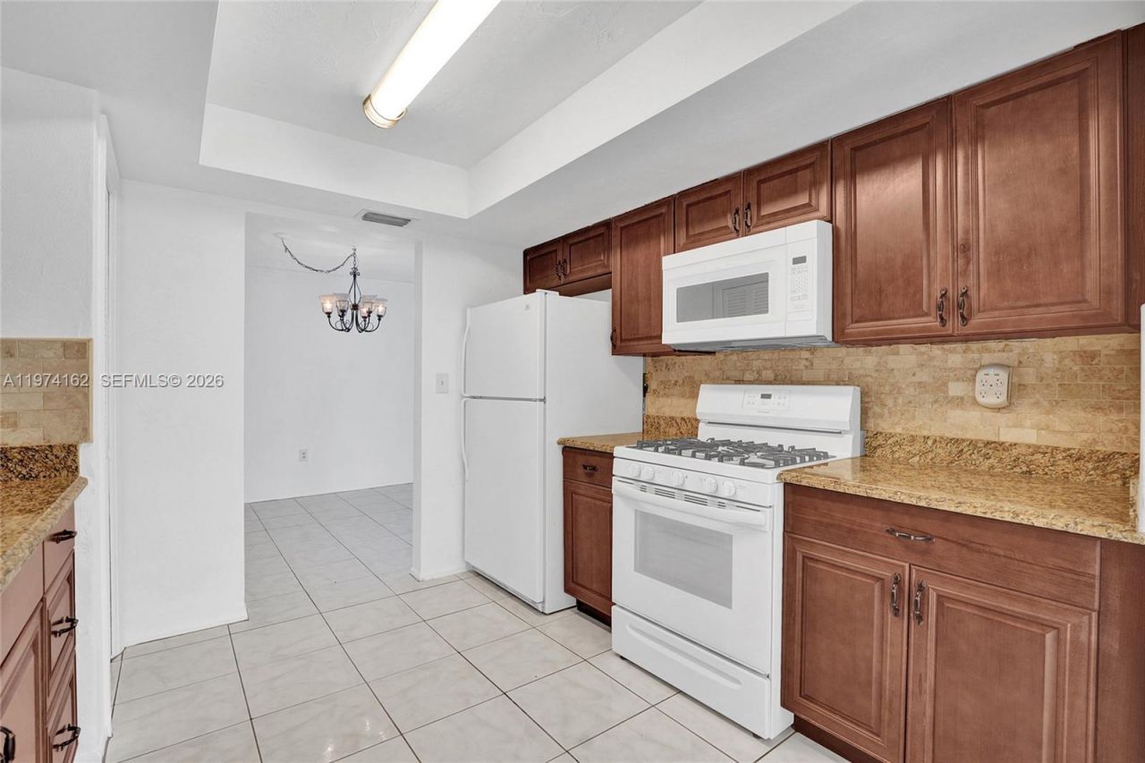 2161 NW 73rd Ave, Sunrise, FL 33313 Photo