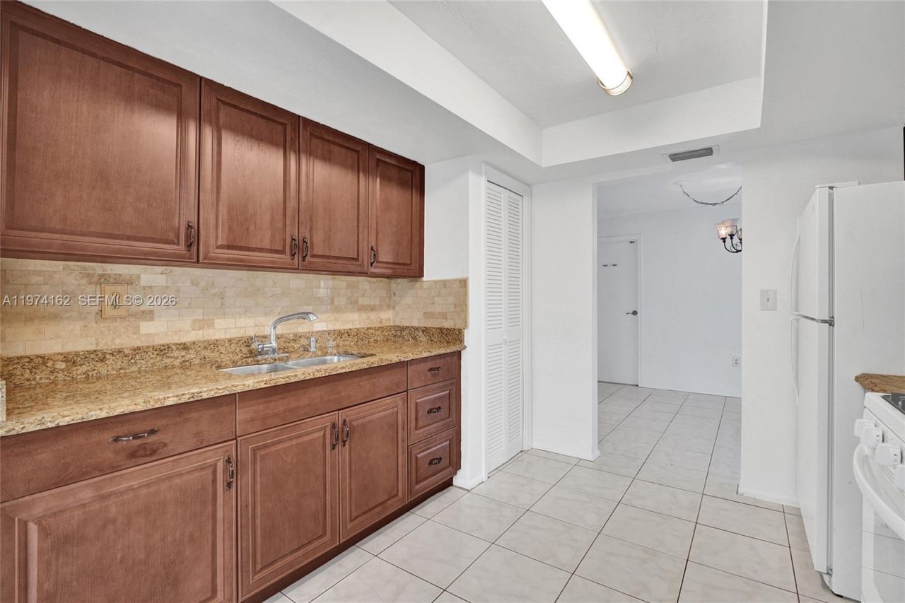 2161 NW 73rd Ave, Sunrise, FL 33313 Photo