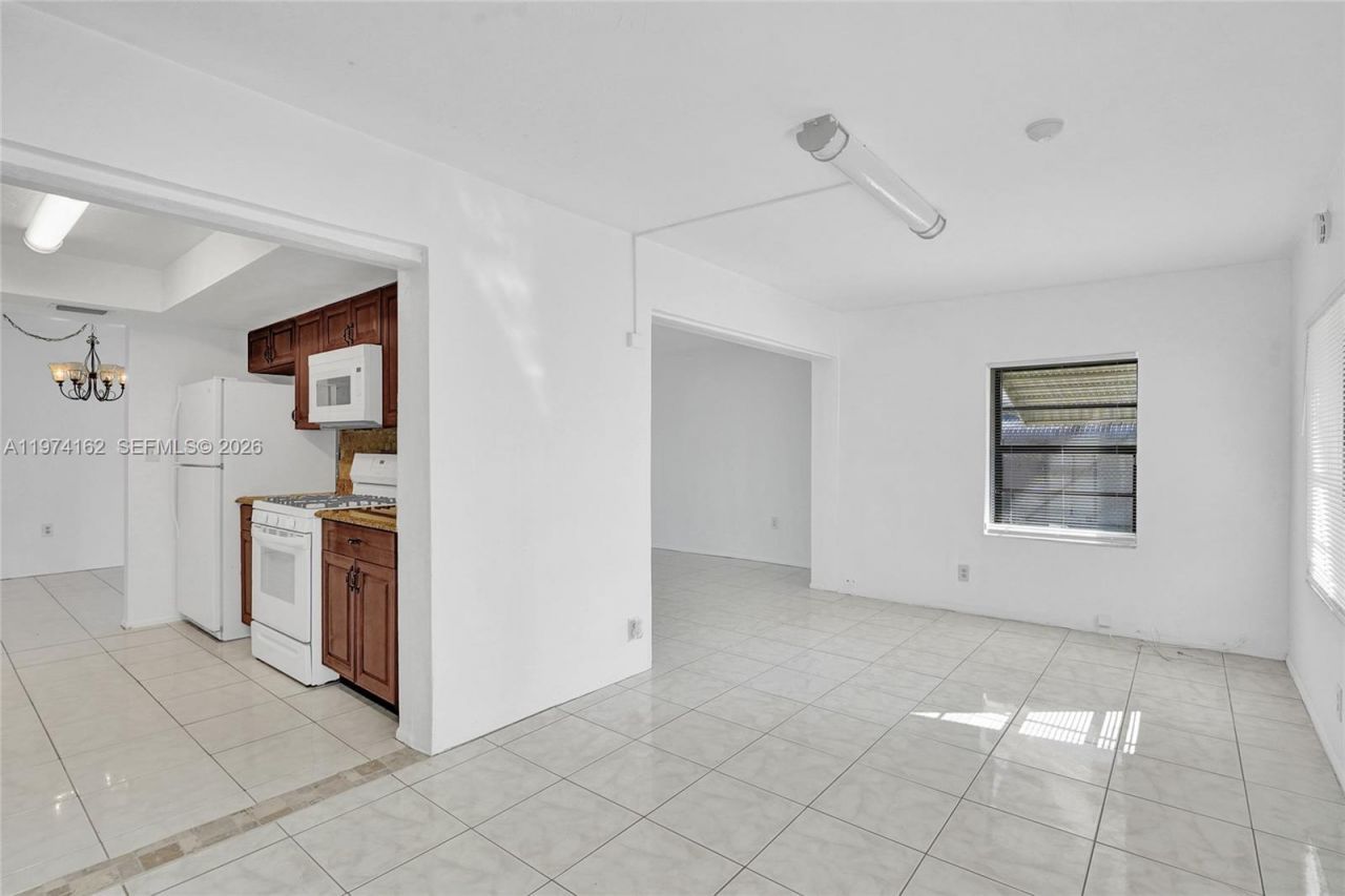 2161 NW 73rd Ave, Sunrise, FL 33313 Photo