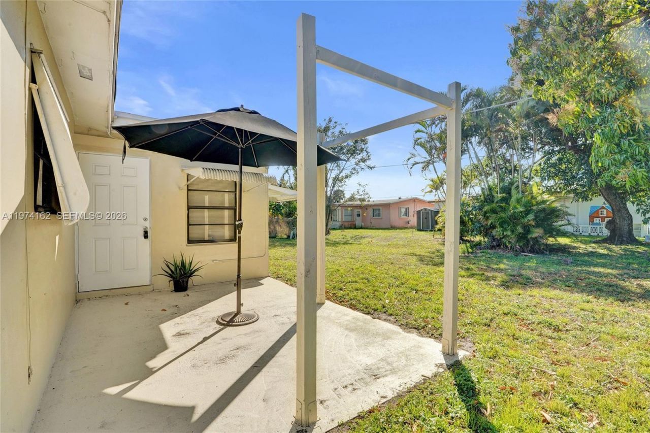 2161 NW 73rd Ave, Sunrise, FL 33313 Photo