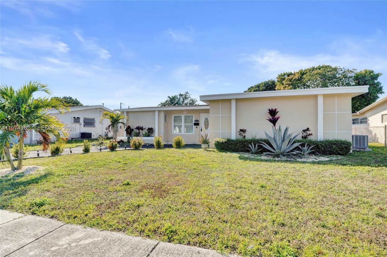 2161 NW 73rd Ave, Sunrise, FL 33313 Photo