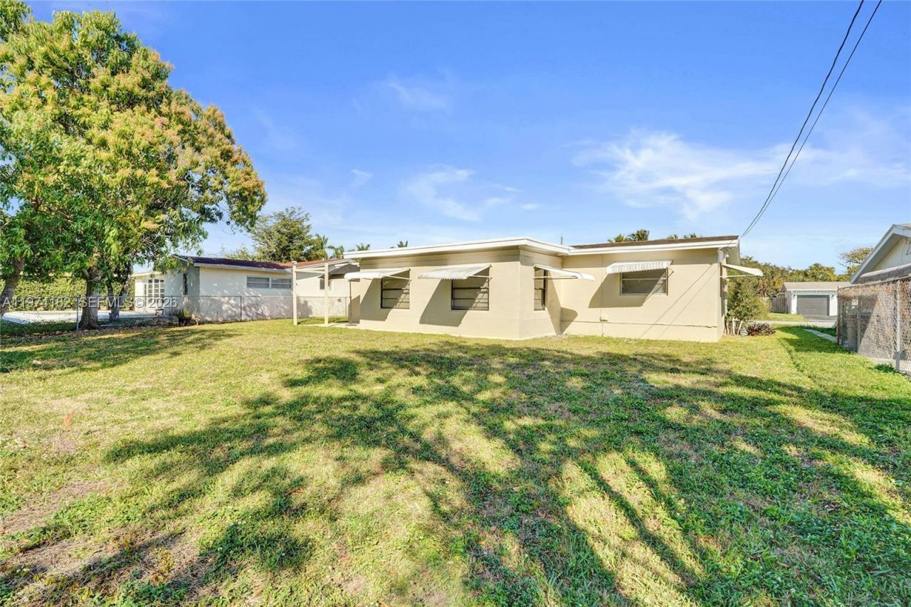 2161 NW 73rd Ave, Sunrise, FL 33313 Photo