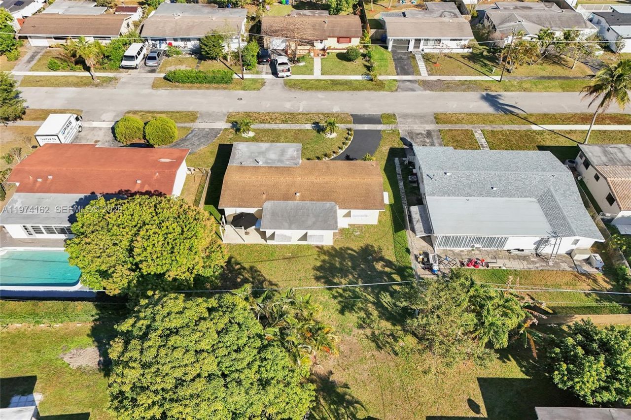 2161 NW 73rd Ave, Sunrise, FL 33313 Photo