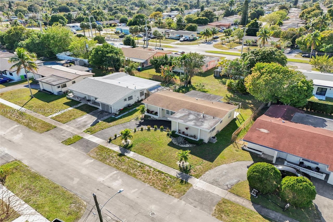 2161 NW 73rd Ave, Sunrise, FL 33313 Photo