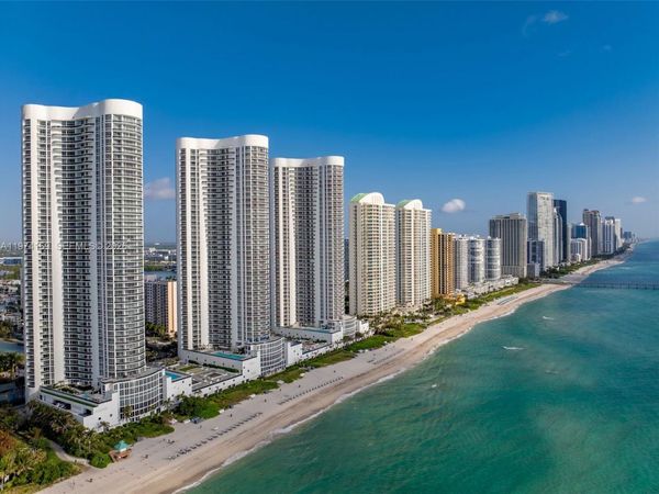16001 Collins Ave, Unit 3007, Sunny Isles Beach, FL 33160