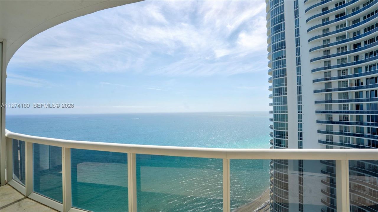 16001 Collins Ave, Unit 3007, Sunny Isles Beach, FL 33160 Photo