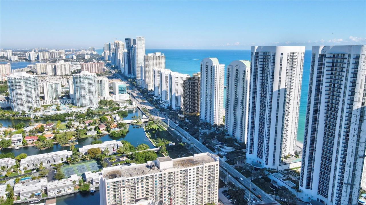 16001 Collins Ave, Unit 3007, Sunny Isles Beach, FL 33160 Photo