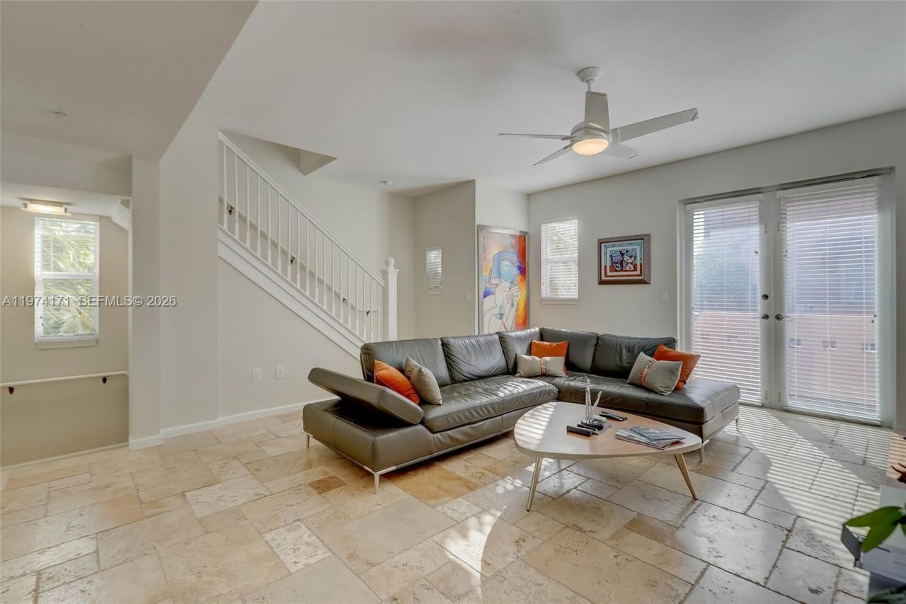2039 Oceanwalk Ter , Unit 401, Lauderdale by the Sea, FL 33062 Photo