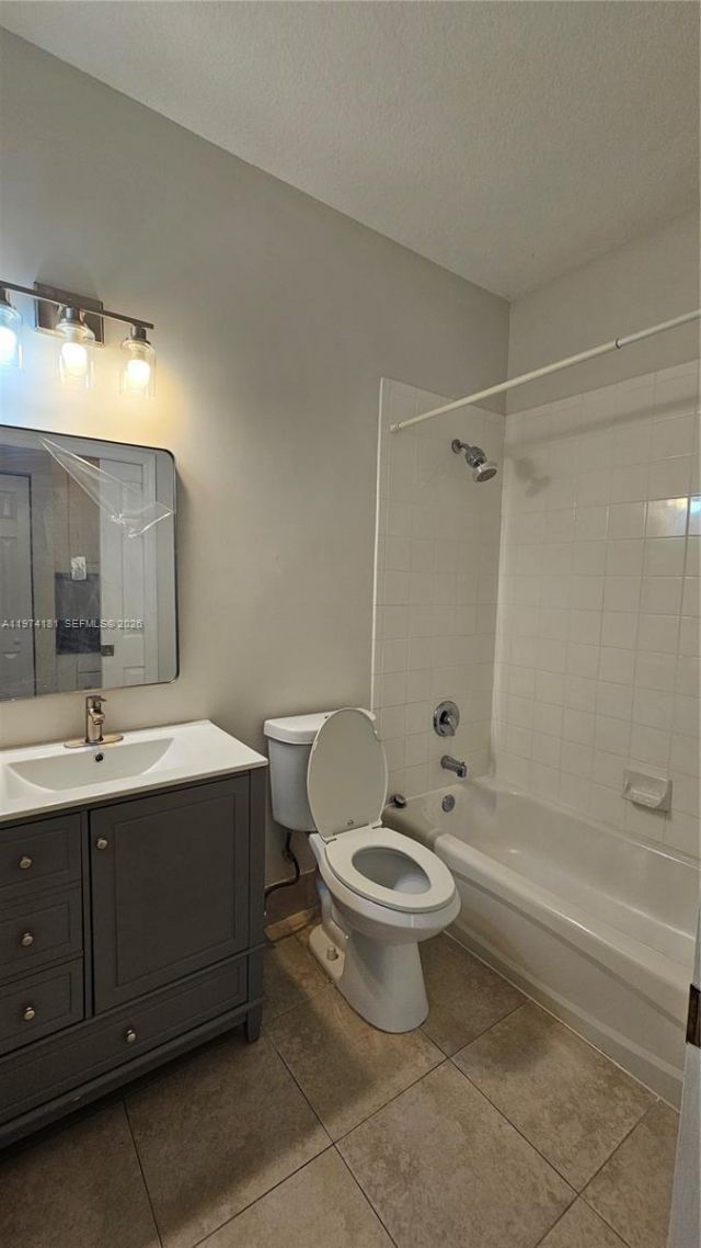 7983 NW 18th Ct, Pembroke Pines, FL 33024 Photo