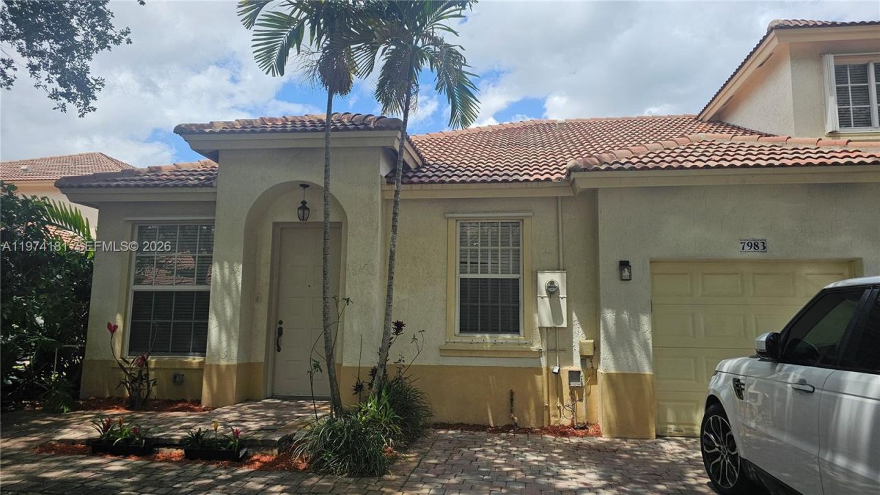 7983 NW 18th Ct, Pembroke Pines, FL 33024 Photo