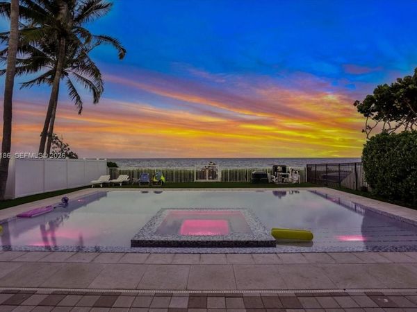 3036 N Atlantic Blvd, Fort Lauderdale, FL 33308