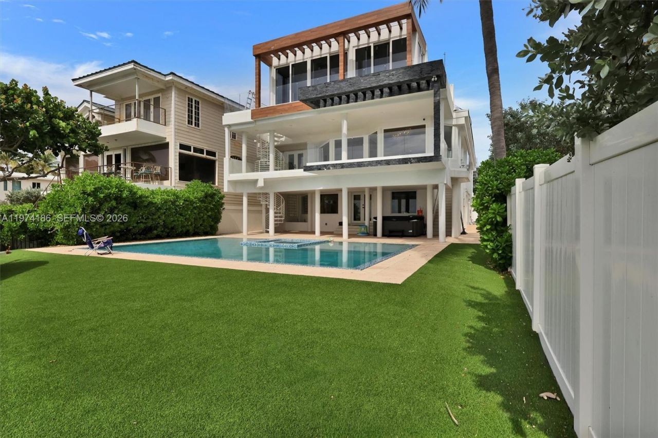 3036 N Atlantic Blvd, Fort Lauderdale, FL 33308 Photo