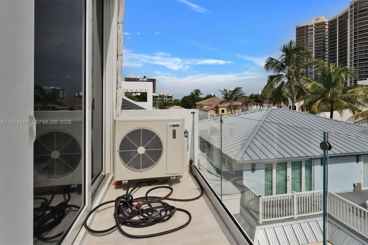 3036 N Atlantic Blvd, Fort Lauderdale, FL 33308 Photo