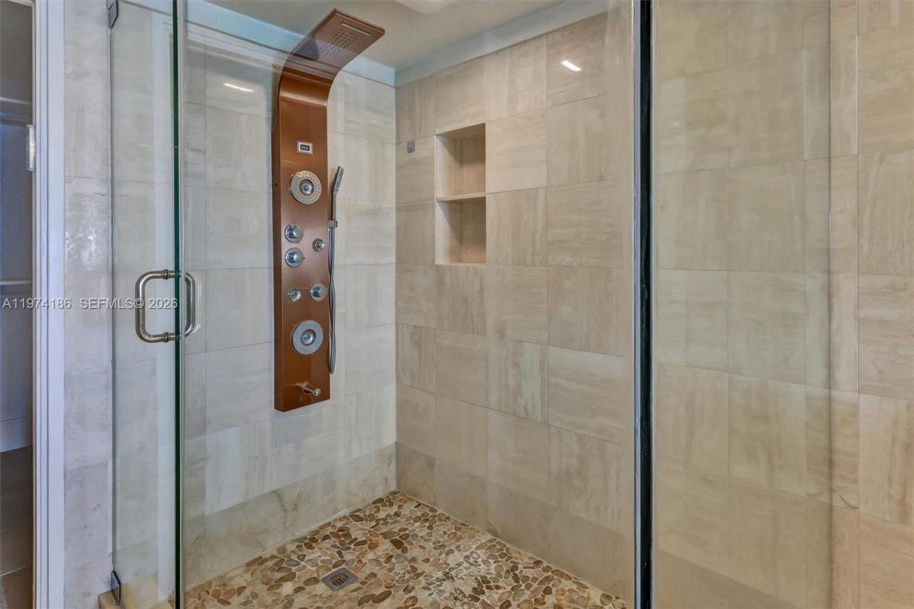 3036 N Atlantic Blvd, Fort Lauderdale, FL 33308 Photo