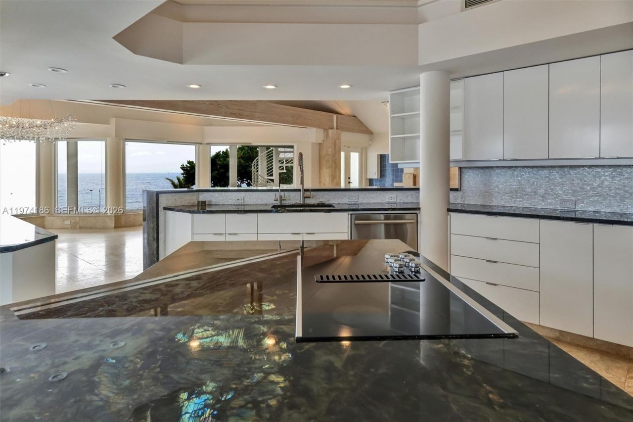 3036 N Atlantic Blvd, Fort Lauderdale, FL 33308 Photo