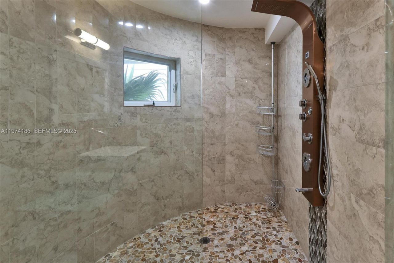3036 N Atlantic Blvd, Fort Lauderdale, FL 33308 Photo