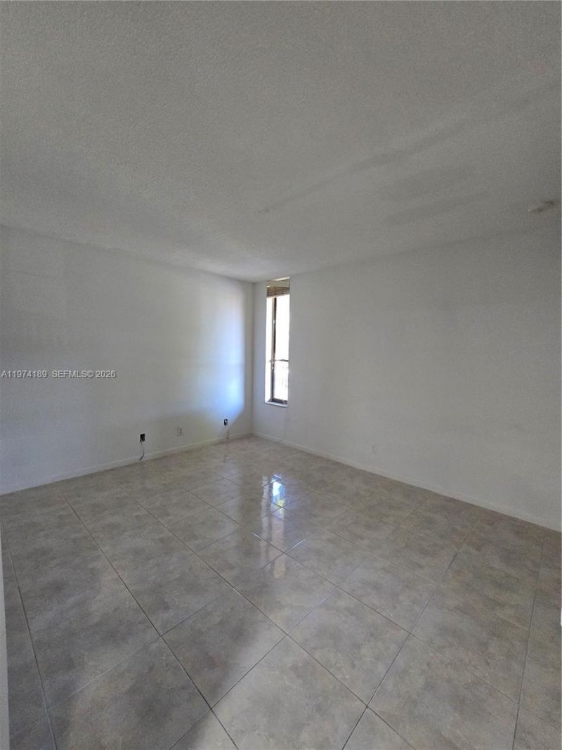 5920 Coral Lake Dr, Unit 208, Margate, FL 33063 Photo