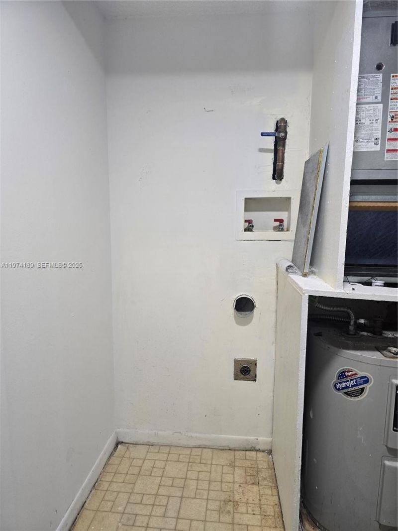 5920 Coral Lake Dr, Unit 208, Margate, FL 33063 Photo