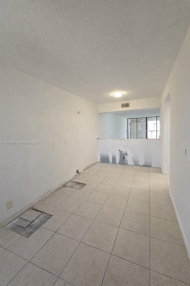 5920 Coral Lake Dr, Unit 208, Margate, FL 33063 Photo