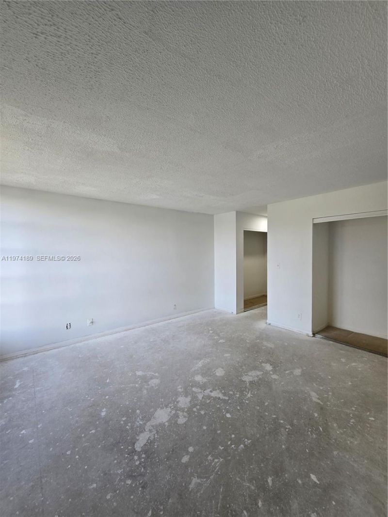 5920 Coral Lake Dr, Unit 208, Margate, FL 33063 Photo