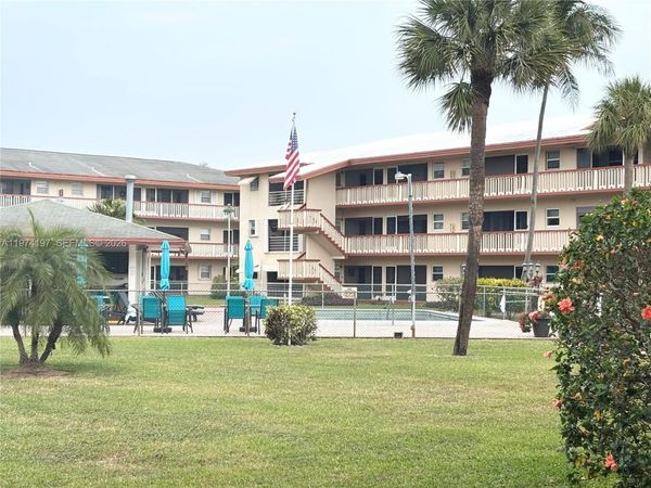 5300 Washington St, Unit O124, Hollywood, FL 33021