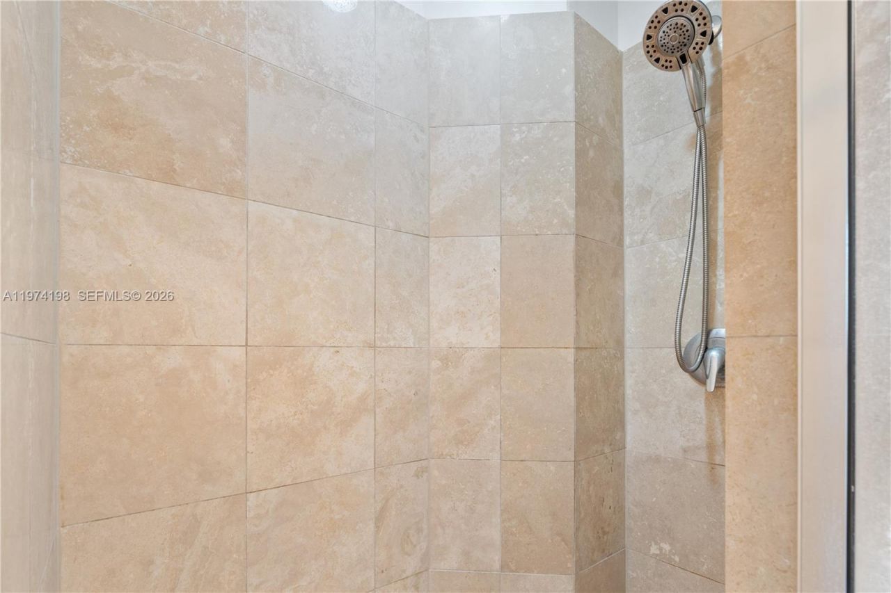 350 NE 24th St, Unit 406, Miami, FL 33137 Photo