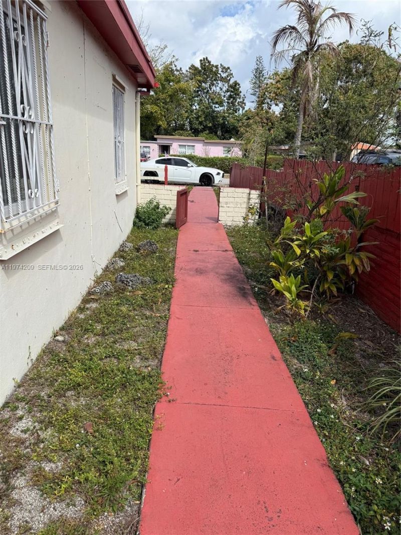 130 NW 124th St , North Miami, FL 33168 Photo