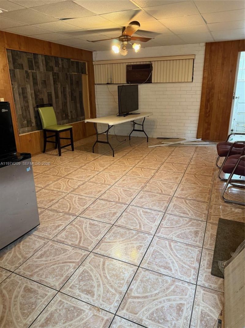 130 NW 124th St , North Miami, FL 33168 Photo